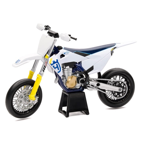 Scale Model 1:12 Husqvarna FS450 Supermoto