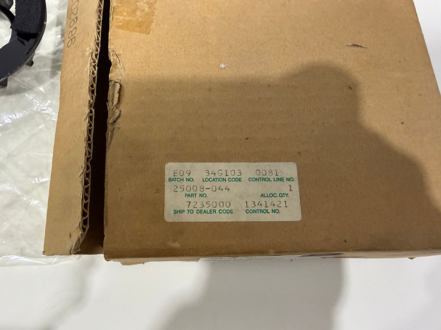 NOS KAWASAKI Z1 900 Meter Bracket Z1A Z1B NEW 25008-044