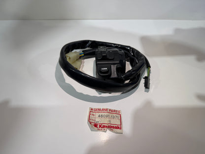 NOS KAWASAKI LH - SWITCH ASSEMBLY VN750 A1-A4 46091-1371 REP. 46091-1427